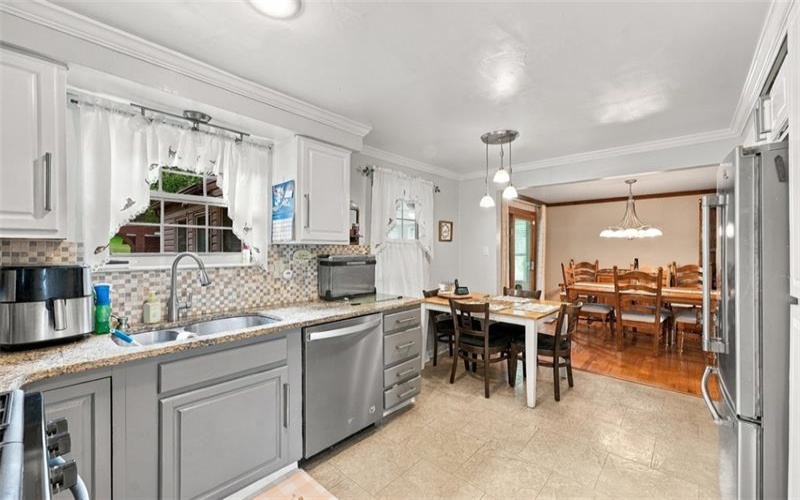 117 McCoal Lane, Upper Burrell, 15068, 3 Bedroom Bedrooms, 6 Room Rooms,2.1 BathroomBathrooms,Residential,For Sale,McCoal Lane,1775125
