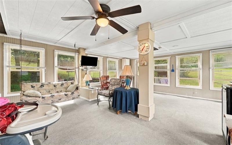 117 McCoal Lane, Upper Burrell, 15068, 3 Bedroom Bedrooms, 6 Room Rooms,2.1 BathroomBathrooms,Residential,For Sale,McCoal Lane,1775125