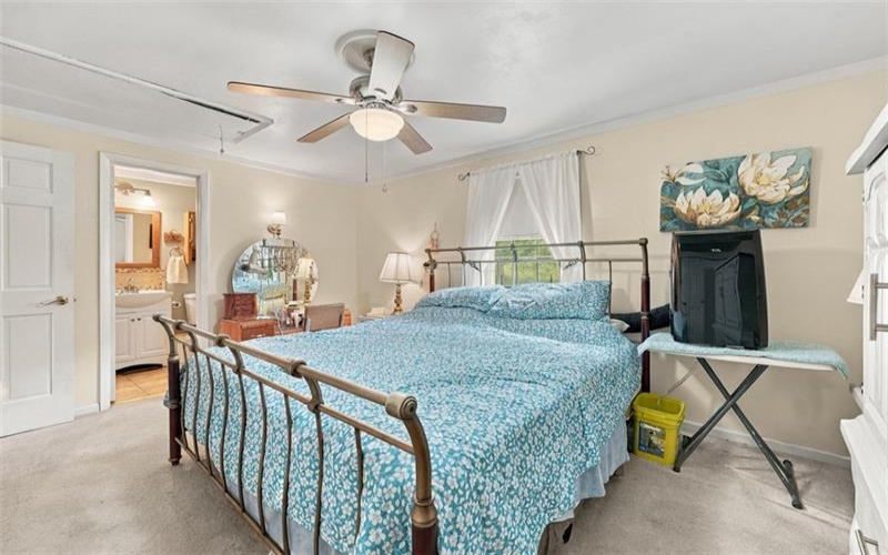 117 McCoal Lane, Upper Burrell, 15068, 3 Bedroom Bedrooms, 6 Room Rooms,2.1 BathroomBathrooms,Residential,For Sale,McCoal Lane,1775125