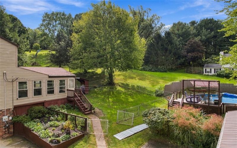 117 McCoal Lane, Upper Burrell, 15068, 3 Bedroom Bedrooms, 6 Room Rooms,2.1 BathroomBathrooms,Residential,For Sale,McCoal Lane,1775125