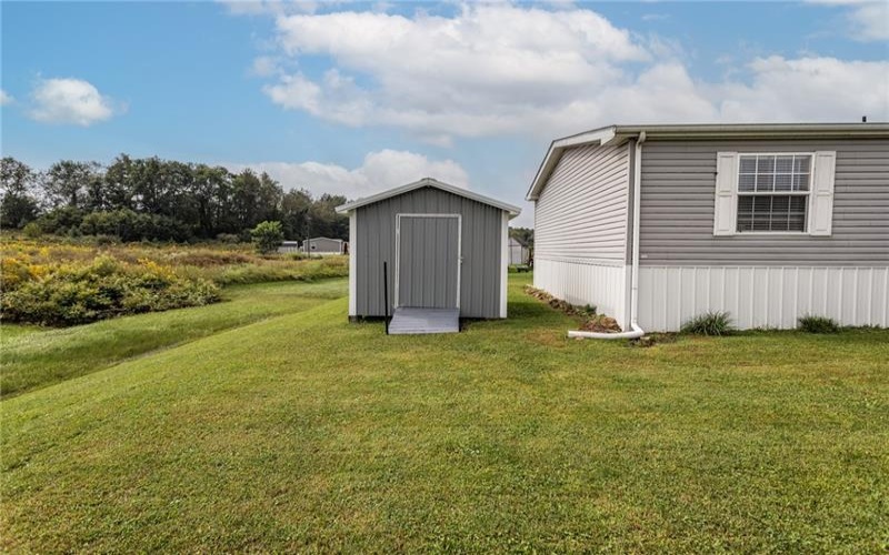 282 TEE Dr, TARRS, 15688, 3 Bedroom Bedrooms, 8 Room Rooms,2 BathroomBathrooms,Residential,For Sale,TEE Dr,1775139