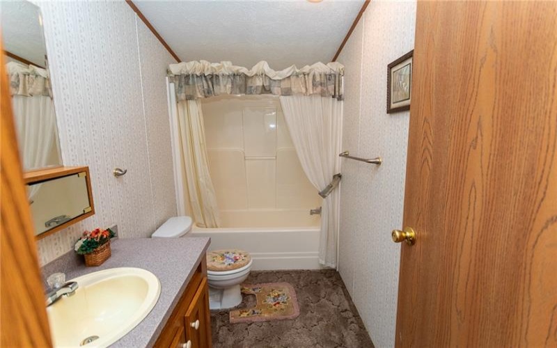 282 TEE Dr, TARRS, 15688, 3 Bedroom Bedrooms, 8 Room Rooms,2 BathroomBathrooms,Residential,For Sale,TEE Dr,1775139