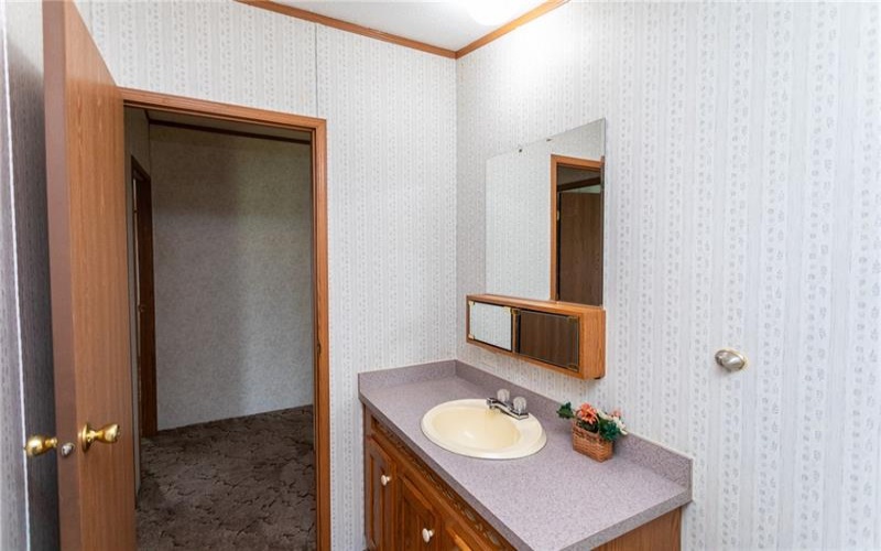 282 TEE Dr, TARRS, 15688, 3 Bedroom Bedrooms, 8 Room Rooms,2 BathroomBathrooms,Residential,For Sale,TEE Dr,1775139