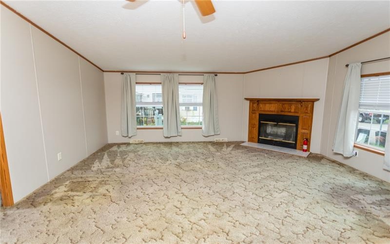 282 TEE Dr, TARRS, 15688, 3 Bedroom Bedrooms, 8 Room Rooms,2 BathroomBathrooms,Residential,For Sale,TEE Dr,1775139