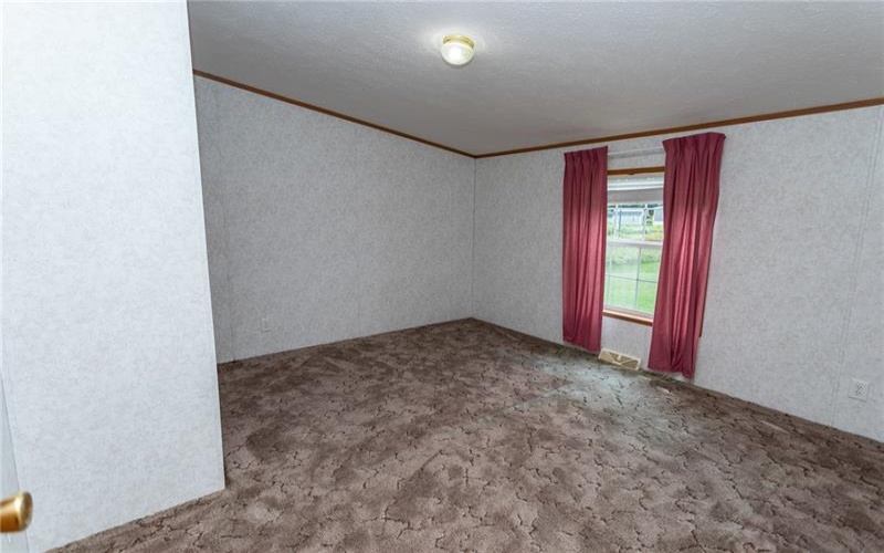 282 TEE Dr, TARRS, 15688, 3 Bedroom Bedrooms, 8 Room Rooms,2 BathroomBathrooms,Residential,For Sale,TEE Dr,1775139