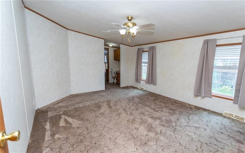 282 TEE Dr, TARRS, 15688, 3 Bedroom Bedrooms, 8 Room Rooms,2 BathroomBathrooms,Residential,For Sale,TEE Dr,1775139