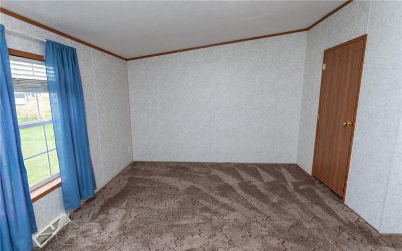 282 TEE Dr, TARRS, 15688, 3 Bedroom Bedrooms, 8 Room Rooms,2 BathroomBathrooms,Residential,For Sale,TEE Dr,1775139
