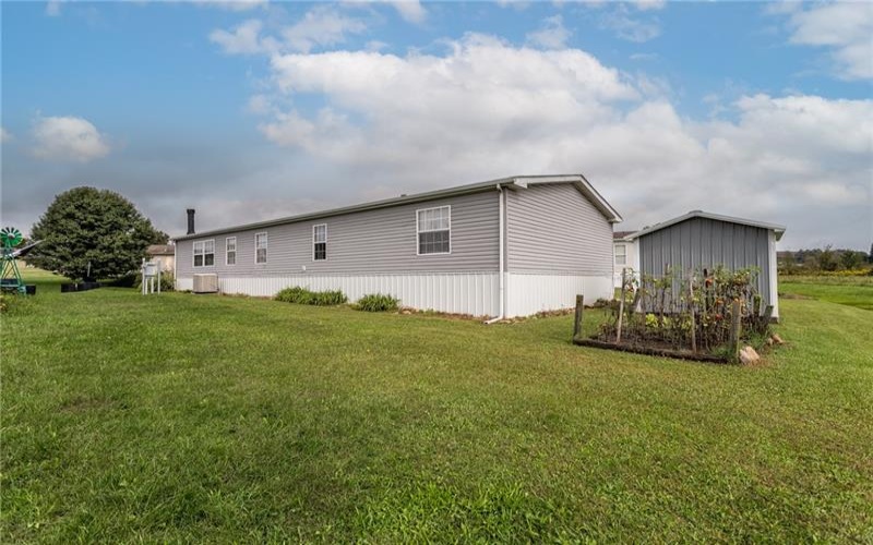 282 TEE Dr, TARRS, 15688, 3 Bedroom Bedrooms, 8 Room Rooms,2 BathroomBathrooms,Residential,For Sale,TEE Dr,1775139