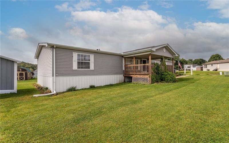 282 TEE Dr, TARRS, 15688, 3 Bedroom Bedrooms, 8 Room Rooms,2 BathroomBathrooms,Residential,For Sale,TEE Dr,1775139