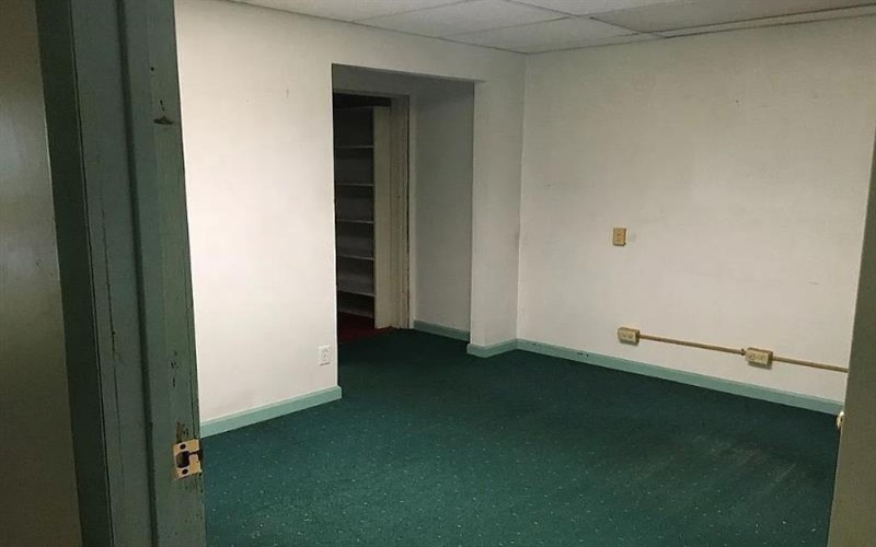 300 Longfellow, Vandergrift, 15690, ,Commercial-industrial-business,For Sale,Longfellow,1775144