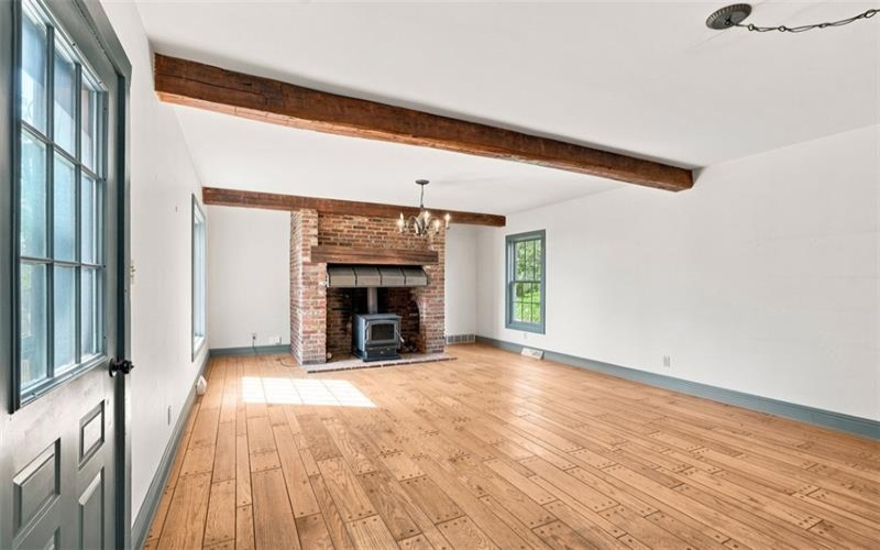 50 Wolfram, Washington, 15301, 4 Bedroom Bedrooms, 10 Room Rooms,3 BathroomBathrooms,Residential,For Sale,Wolfram,1775151