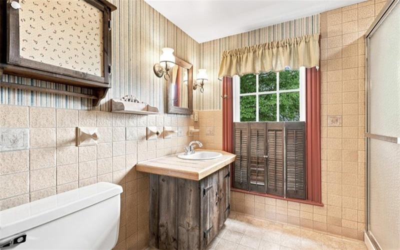 50 Wolfram, Washington, 15301, 4 Bedroom Bedrooms, 10 Room Rooms,3 BathroomBathrooms,Residential,For Sale,Wolfram,1775151