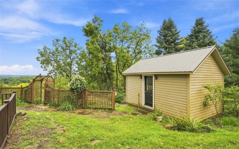 50 Wolfram, Washington, 15301, 4 Bedroom Bedrooms, 10 Room Rooms,3 BathroomBathrooms,Residential,For Sale,Wolfram,1775151