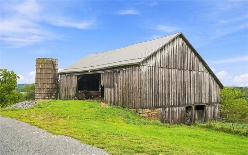 50 Wolfram, Washington, 15301, 4 Bedroom Bedrooms, 10 Room Rooms,3 BathroomBathrooms,Residential,For Sale,Wolfram,1775151
