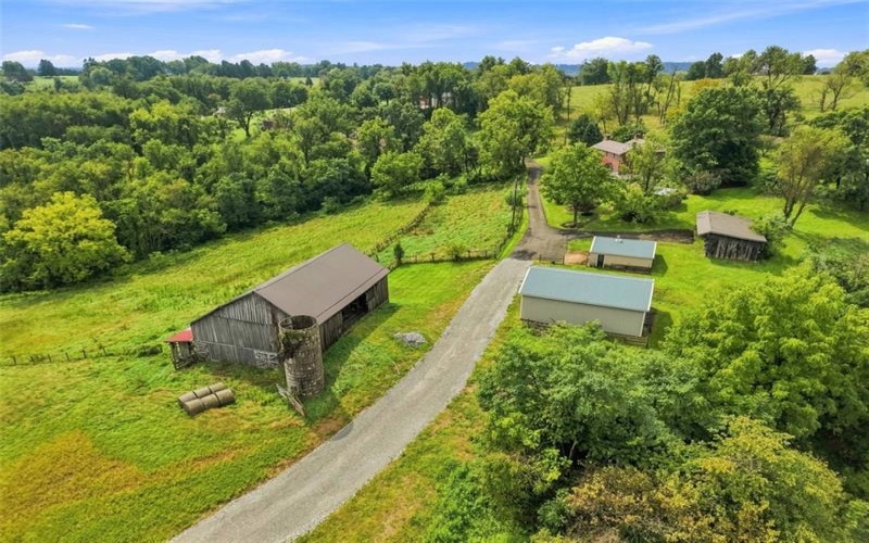 50 Wolfram, Washington, 15301, 4 Bedroom Bedrooms, 10 Room Rooms,3 BathroomBathrooms,Residential,For Sale,Wolfram,1775151