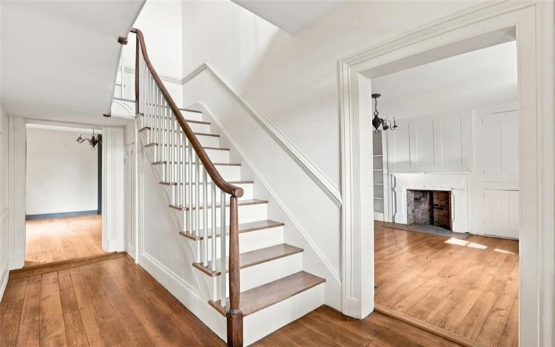 50 Wolfram, Washington, 15301, 4 Bedroom Bedrooms, 10 Room Rooms,3 BathroomBathrooms,Residential,For Sale,Wolfram,1775151