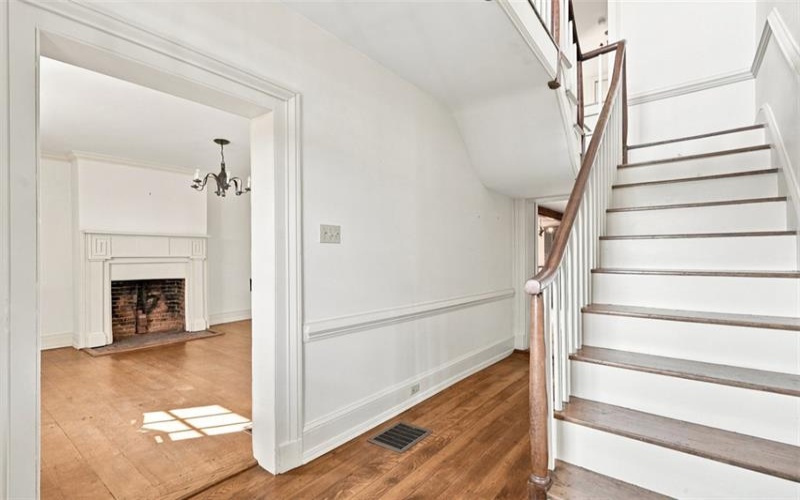 50 Wolfram, Washington, 15301, 4 Bedroom Bedrooms, 10 Room Rooms,3 BathroomBathrooms,Residential,For Sale,Wolfram,1775151