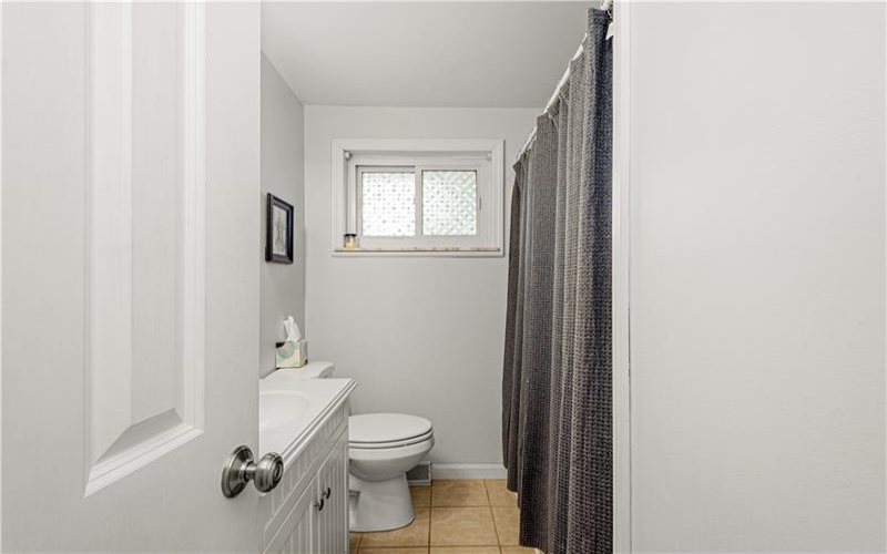 640 Shirls Ave, Washington, 15301, 3 Bedroom Bedrooms, 9 Room Rooms,2 BathroomBathrooms,Residential,For Sale,Shirls Ave,1775173
