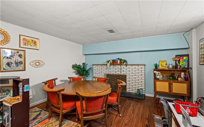 640 Shirls Ave, Washington, 15301, 3 Bedroom Bedrooms, 9 Room Rooms,2 BathroomBathrooms,Residential,For Sale,Shirls Ave,1775173