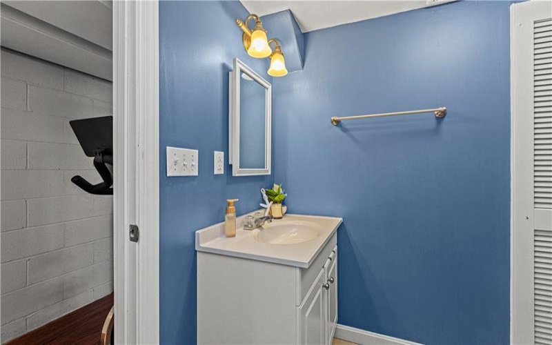 640 Shirls Ave, Washington, 15301, 3 Bedroom Bedrooms, 9 Room Rooms,2 BathroomBathrooms,Residential,For Sale,Shirls Ave,1775173