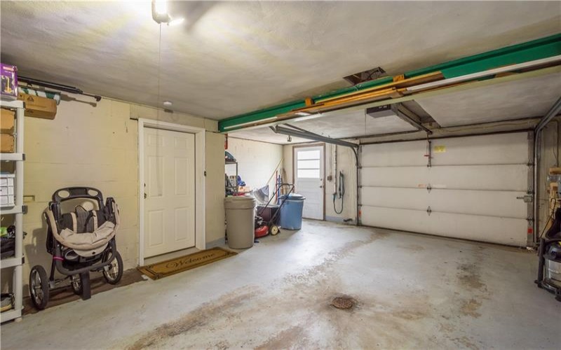 640 Shirls Ave, Washington, 15301, 3 Bedroom Bedrooms, 9 Room Rooms,2 BathroomBathrooms,Residential,For Sale,Shirls Ave,1775173