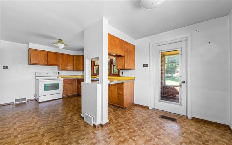 3995 Utah Ct, Export, 15632, 3 Bedroom Bedrooms, 10 Room Rooms,1 BathroomBathrooms,Residential,For Sale,Utah Ct,1775192