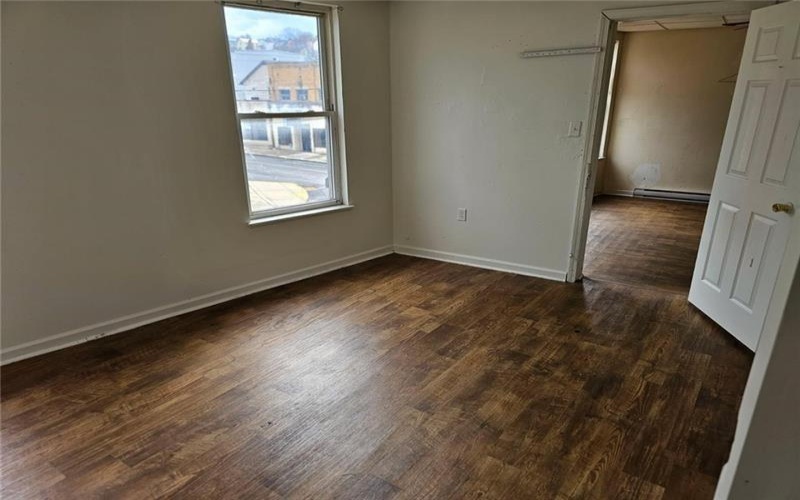 300 Longfellow, Vandergrift, 15690, ,Multi-unit,For Sale,Longfellow,1775196