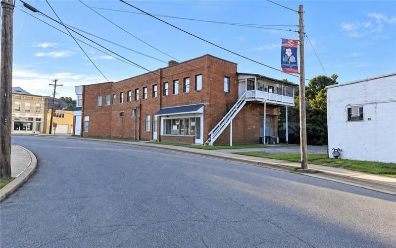 300 Longfellow, Vandergrift, 15690, ,Multi-unit,For Sale,Longfellow,1775196