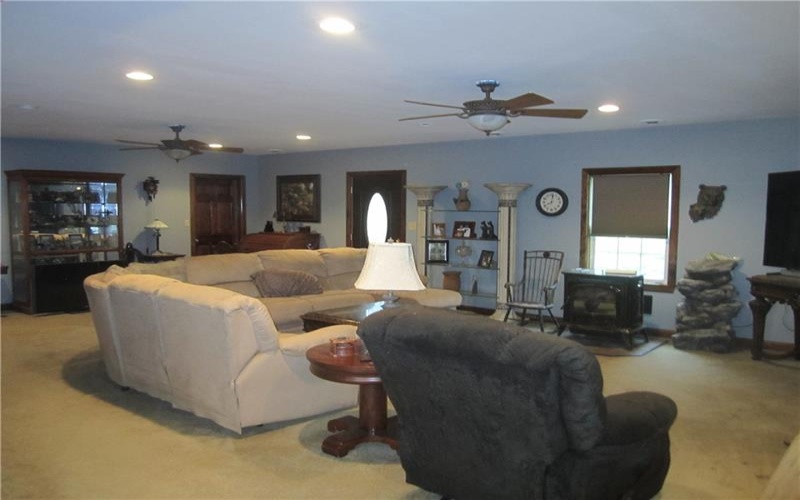 586 WHITE BARN ROAD, 15370, 15370, 2 Bedroom Bedrooms, 6 Room Rooms,1 BathroomBathrooms,Residential,For Sale,WHITE BARN ROAD,1775201