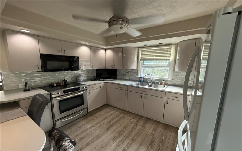 146 Easy St, Leechburg, 15656, 3 Bedroom Bedrooms, 5 Room Rooms,2 BathroomBathrooms,Residential,For Sale,Easy St,1775232
