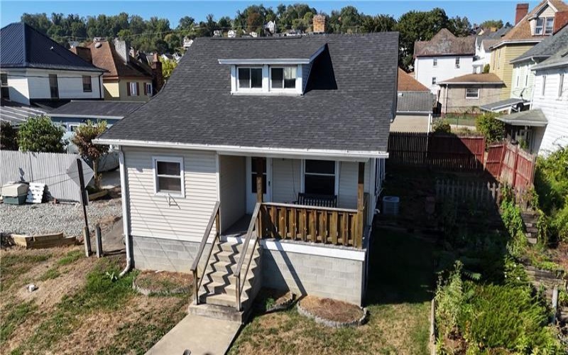 400 Olive Ave, Charleroi, 15022, 3 Bedroom Bedrooms, 7 Room Rooms,1 BathroomBathrooms,Residential,For Sale,Olive Ave,1775243
