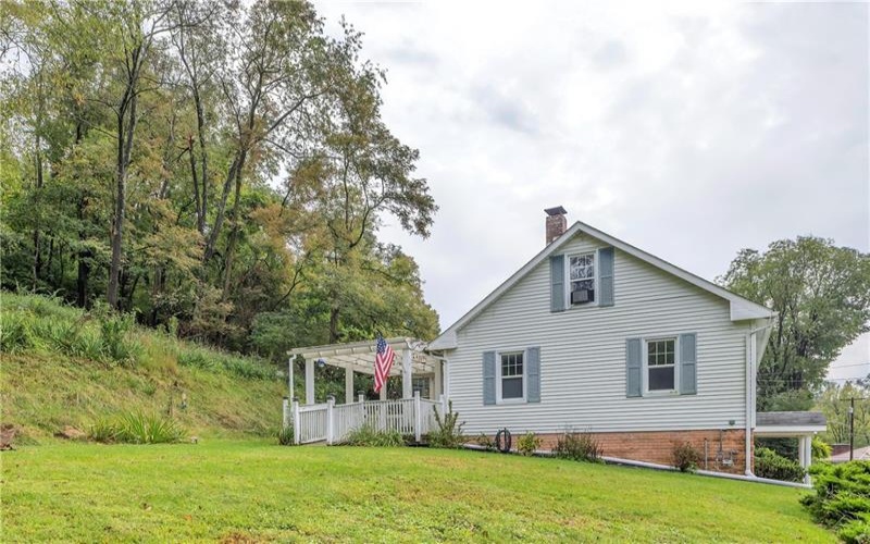 338 Brush Creek Road, 15642, 15642, 3 Bedroom Bedrooms, 9 Room Rooms,1.1 BathroomBathrooms,Residential,For Sale,Brush Creek Road,1775253