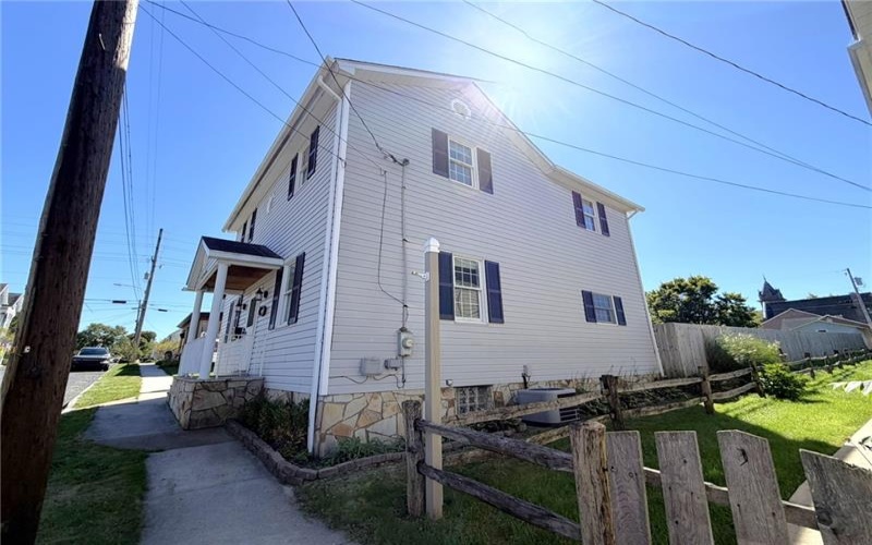 307 Church Street, Ligonier, 15658, 4 Bedroom Bedrooms, 10 Room Rooms,2 BathroomBathrooms,Residential,For Sale,Church Street,1775281
