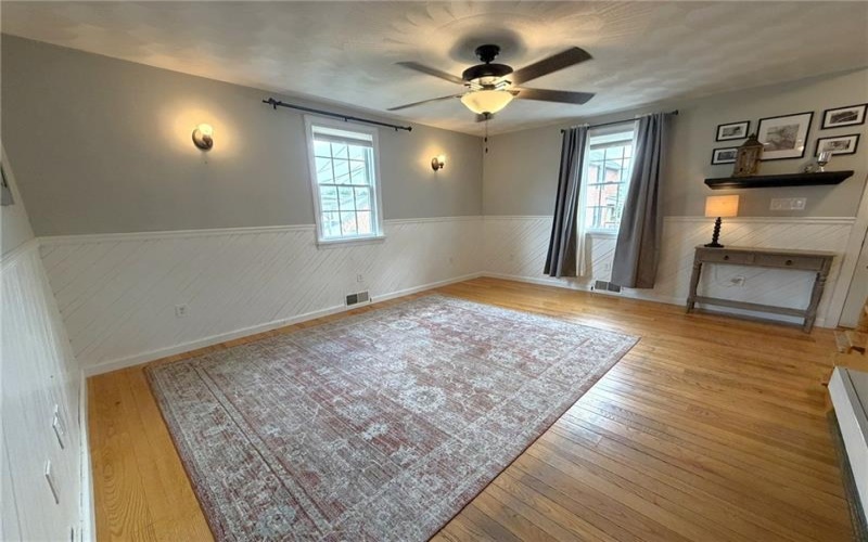 307 Church Street, Ligonier, 15658, 4 Bedroom Bedrooms, 10 Room Rooms,2 BathroomBathrooms,Residential,For Sale,Church Street,1775281