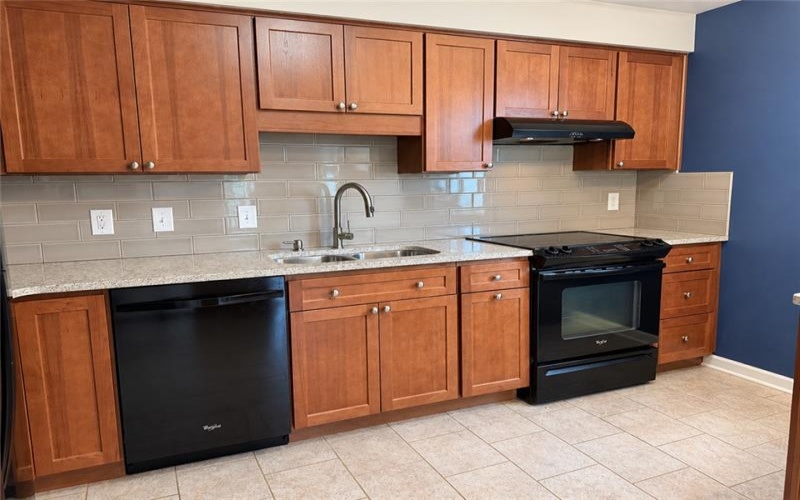 3 Alta Vita Dr, Greensburg, 15601, 2 Bedroom Bedrooms, ,2 BathroomBathrooms,Residential,For Sale,Alta Vita Dr,1775285