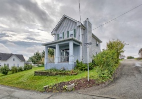 912 Sherman AVENUE, Irwin, 15642, 2 Bedroom Bedrooms, 5 Room Rooms,1.1 BathroomBathrooms,Residential,For Sale,Sherman,1775307