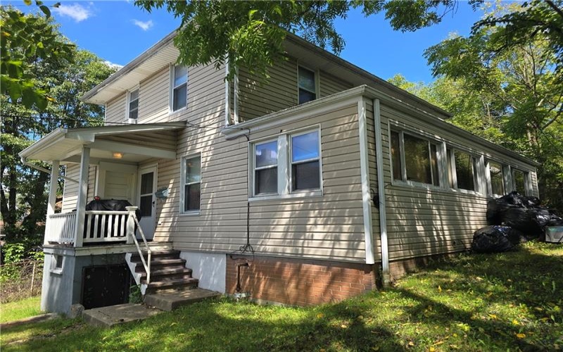223 1/2 Orchard Street, Canonsburg, 15317, 4 Bedroom Bedrooms, 7 Room Rooms,2 BathroomBathrooms,Residential,For Sale,Orchard Street,1775309