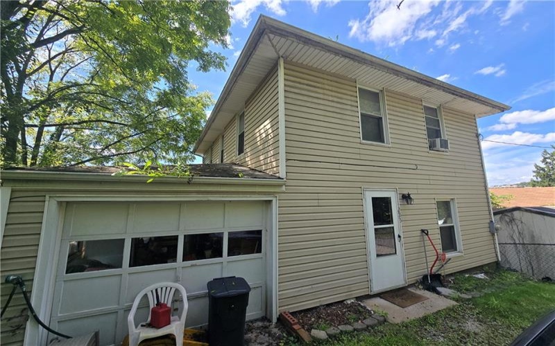 223 1/2 Orchard Street, Canonsburg, 15317, 4 Bedroom Bedrooms, 7 Room Rooms,2 BathroomBathrooms,Residential,For Sale,Orchard Street,1775309