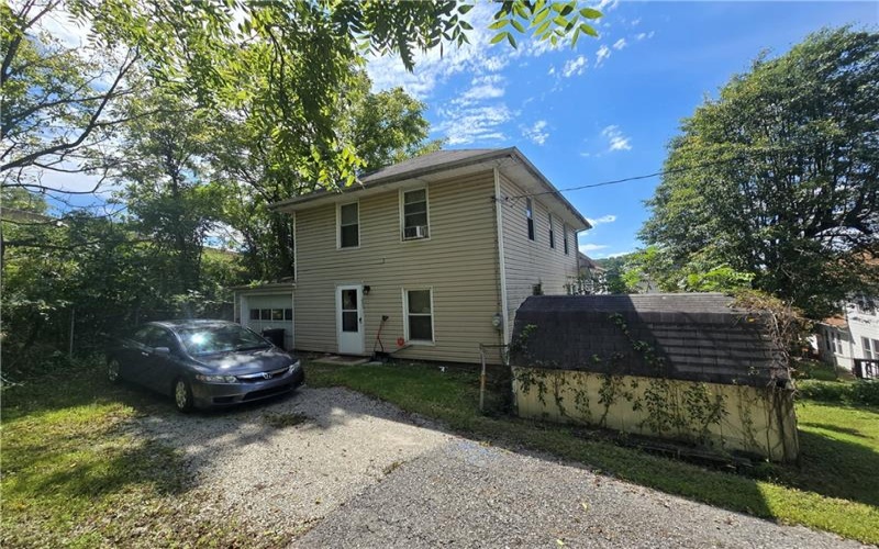 223 1/2 Orchard Street, Canonsburg, 15317, 4 Bedroom Bedrooms, 7 Room Rooms,2 BathroomBathrooms,Residential,For Sale,Orchard Street,1775309