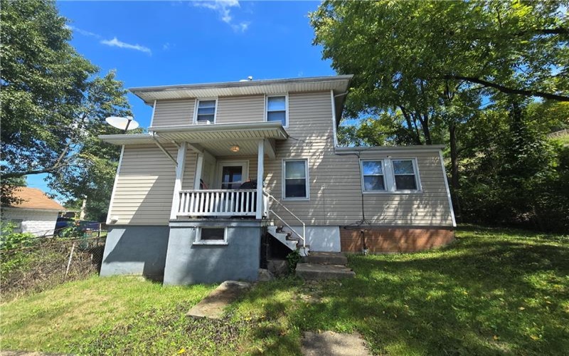 223 1/2 Orchard Street, Canonsburg, 15317, 4 Bedroom Bedrooms, 7 Room Rooms,2 BathroomBathrooms,Residential,For Sale,Orchard Street,1775309