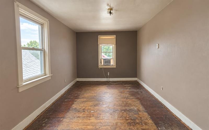 514 Longfellow Street, Vandergrift, 15690, 3 Bedroom Bedrooms, 7 Room Rooms,1.1 BathroomBathrooms,Residential,For Sale,Longfellow Street,1775313