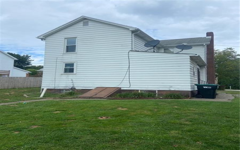 915 Main St, Latrobe, 15650, 3 Bedroom Bedrooms, 8 Room Rooms,2 BathroomBathrooms,Residential,For Sale,Main St,1774274