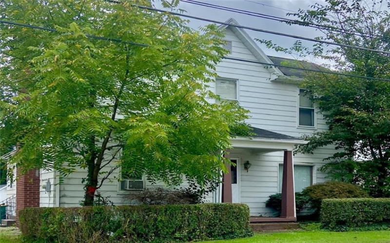 915 Main St, Latrobe, 15650, 3 Bedroom Bedrooms, 8 Room Rooms,2 BathroomBathrooms,Residential,For Sale,Main St,1774274