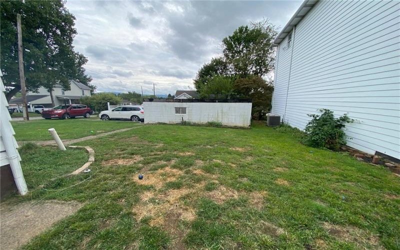 915 Main St, Latrobe, 15650, 3 Bedroom Bedrooms, 8 Room Rooms,2 BathroomBathrooms,Residential,For Sale,Main St,1774274