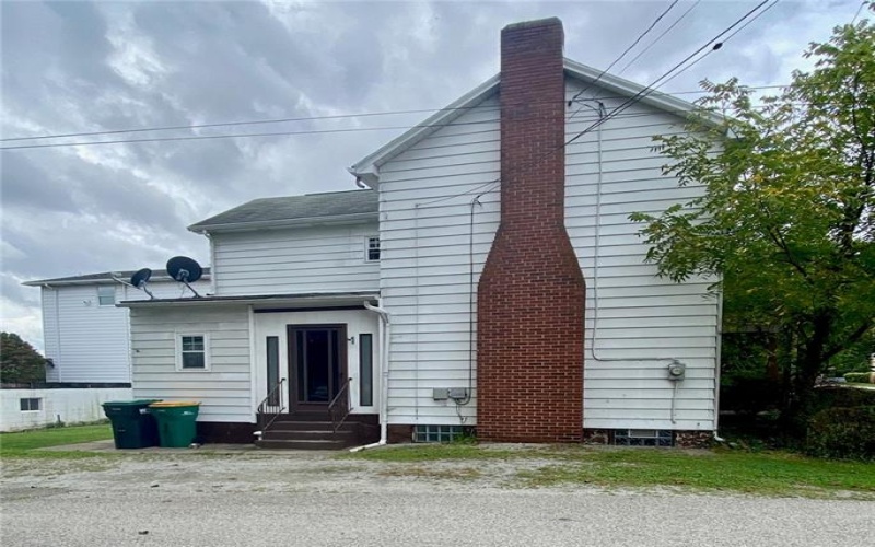 915 Main St, Latrobe, 15650, 3 Bedroom Bedrooms, 8 Room Rooms,2 BathroomBathrooms,Residential,For Sale,Main St,1774274