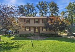 222 Hunting Creek Rd, Canonsburg, 15317, 5 Bedroom Bedrooms, 11 Room Rooms,3 BathroomBathrooms,Residential,For Sale,Hunting Creek Rd,1775212