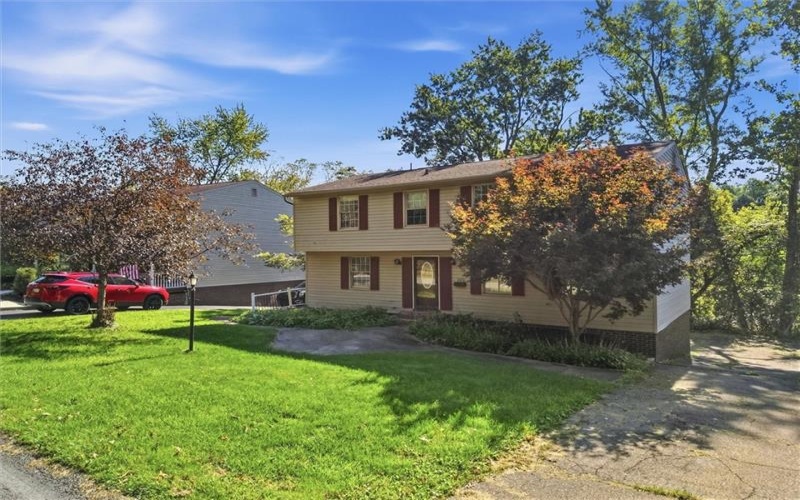 222 Hunting Creek Rd, Canonsburg, 15317, 5 Bedroom Bedrooms, 11 Room Rooms,3 BathroomBathrooms,Residential,For Sale,Hunting Creek Rd,1775212