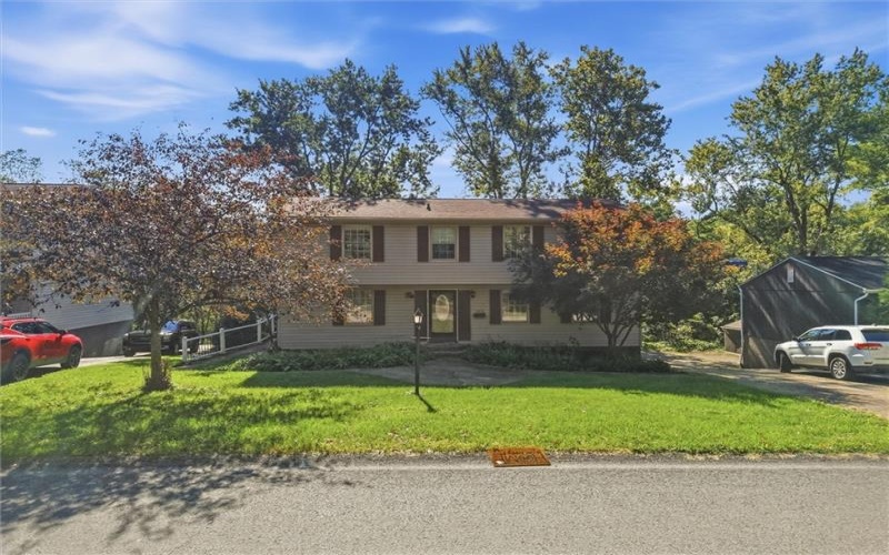 222 Hunting Creek Rd, Canonsburg, 15317, 5 Bedroom Bedrooms, 11 Room Rooms,3 BathroomBathrooms,Residential,For Sale,Hunting Creek Rd,1775212