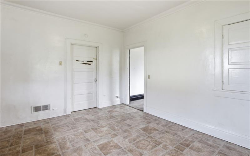 112 2nd Avenue, New Eagle, 15067, 3 Bedroom Bedrooms, 7 Room Rooms,1 BathroomBathrooms,Residential,For Sale,2nd Avenue,1775142