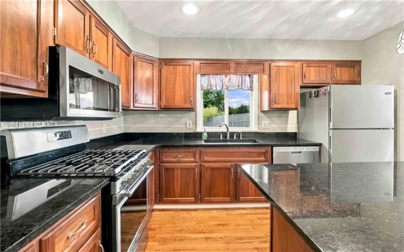 801 Williams Ave, Scottdale, 15683, 3 Bedroom Bedrooms, ,1.1 BathroomBathrooms,Residential,For Sale,Williams Ave,1775362